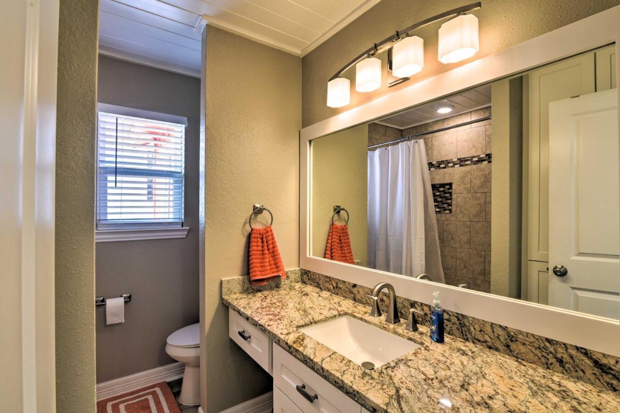 Beachfront Galveston Oasis Balconies, Ocean View! Luaran gambar